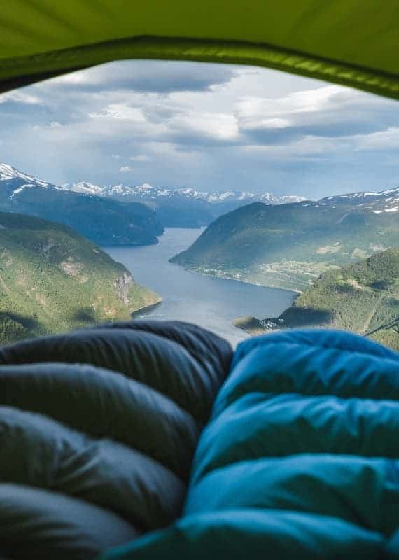 backpack-camp-sleeping-bags